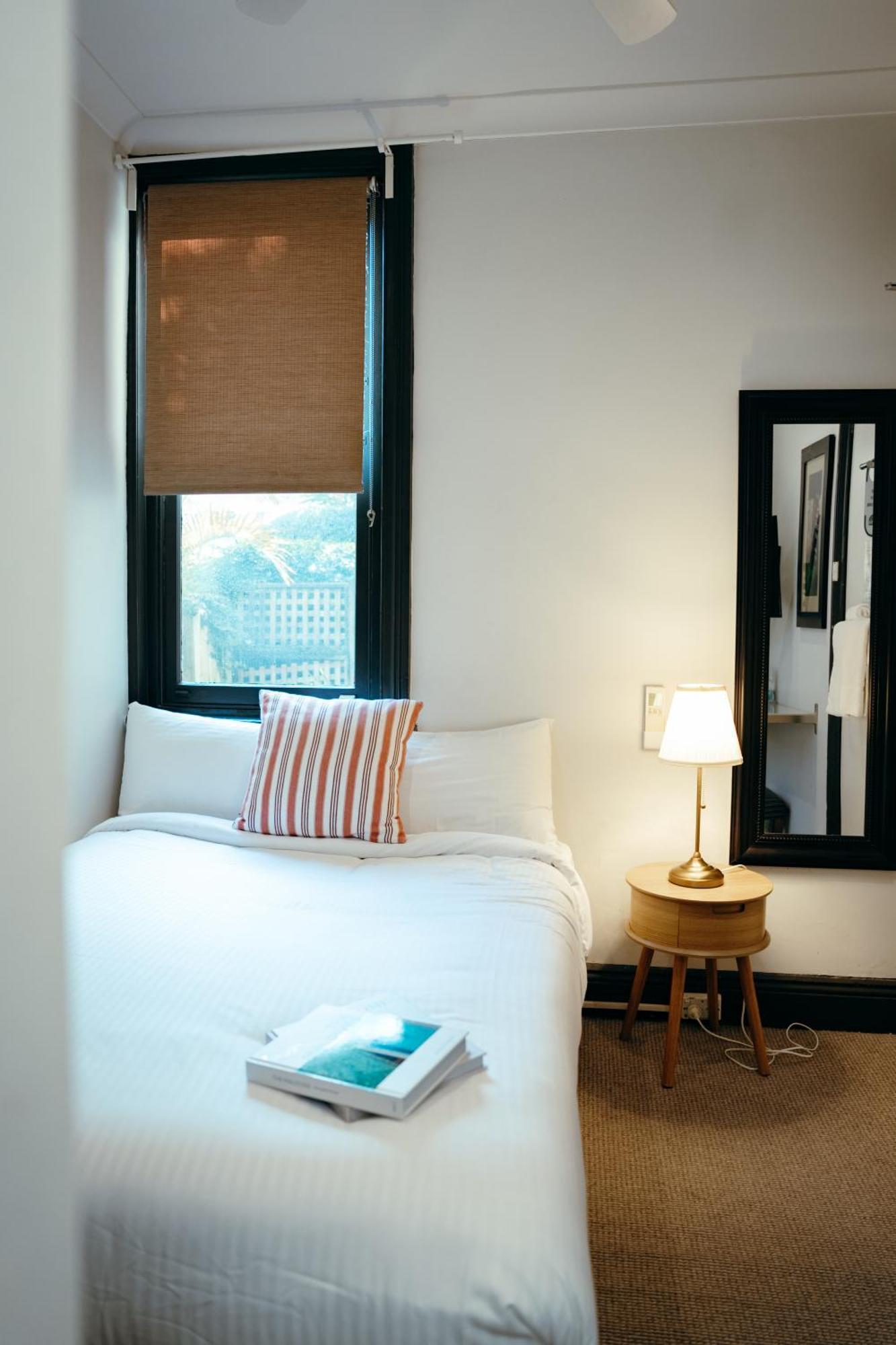 Cremorne Point Manor Hotel Sydney Bagian luar foto