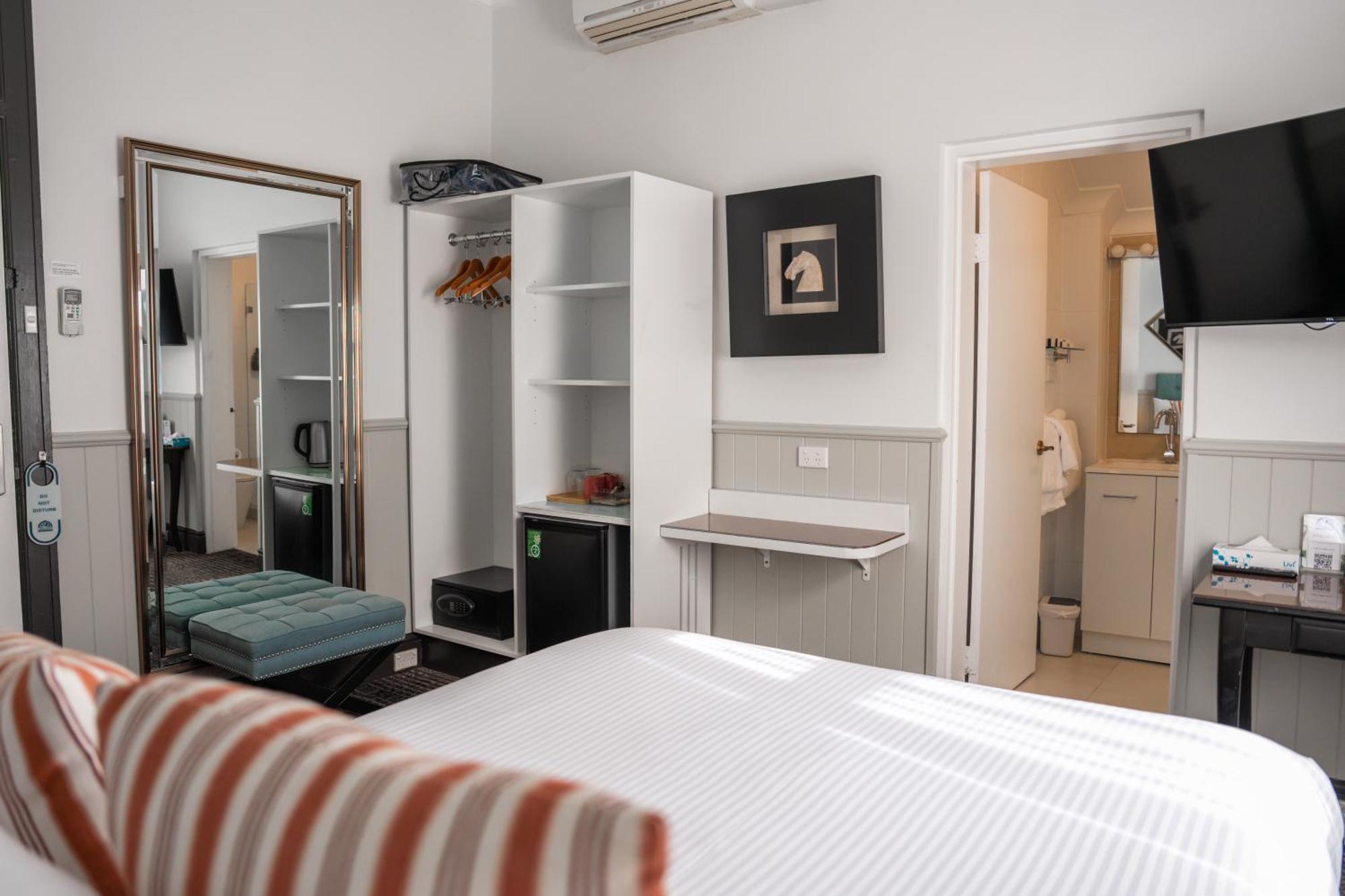 Cremorne Point Manor Hotel Sydney Bagian luar foto