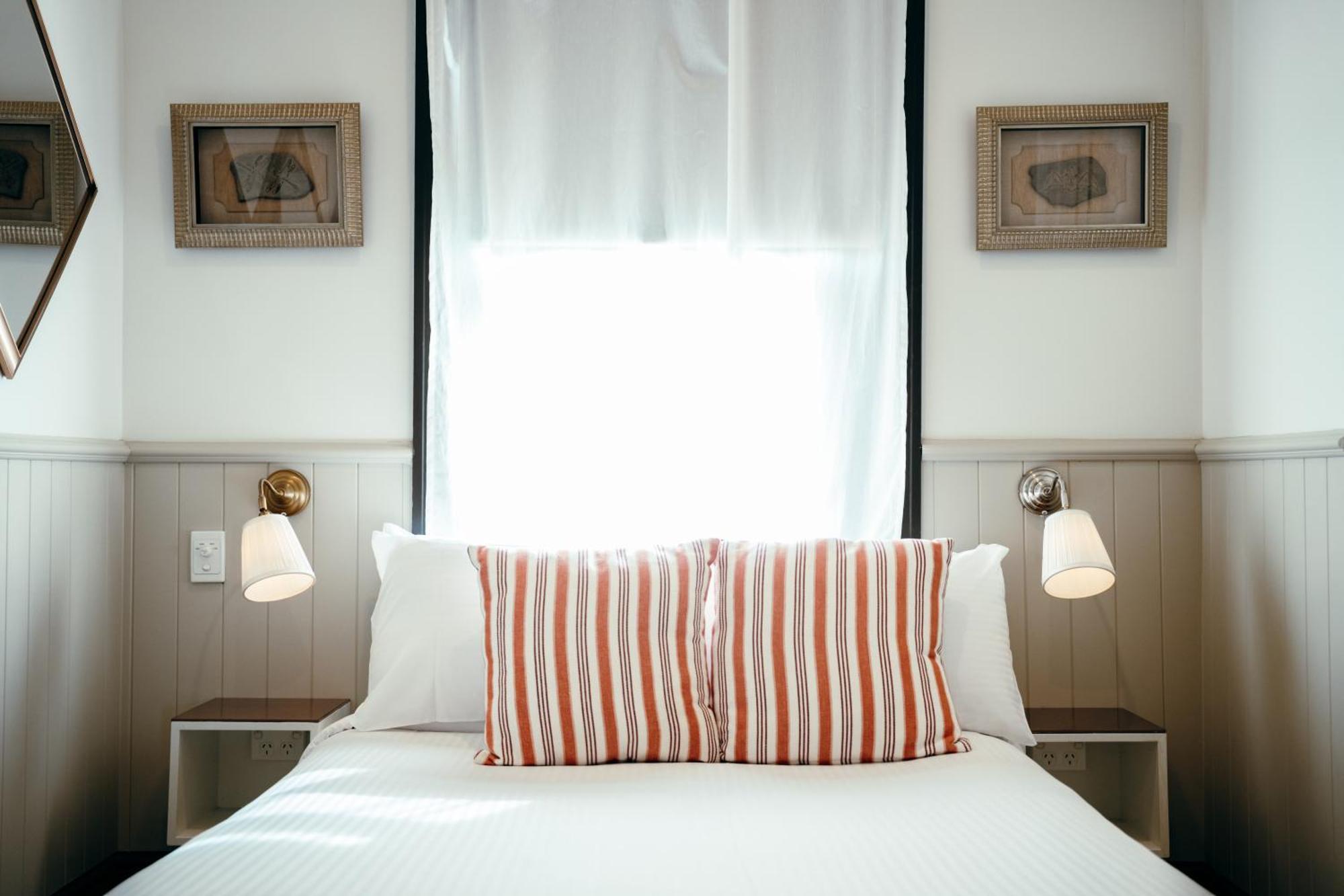 Cremorne Point Manor Hotel Sydney Bagian luar foto
