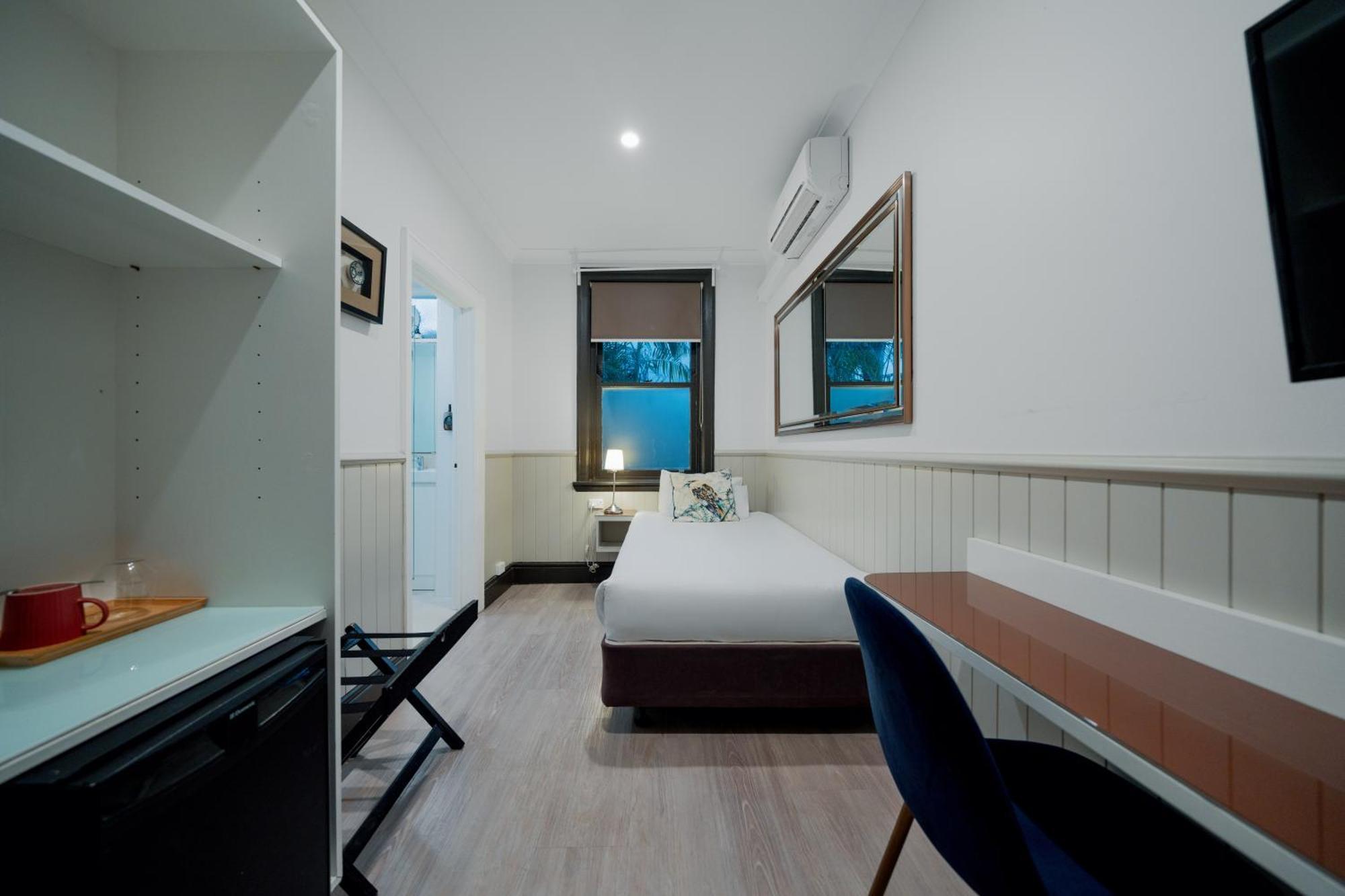 Cremorne Point Manor Hotel Sydney Bagian luar foto